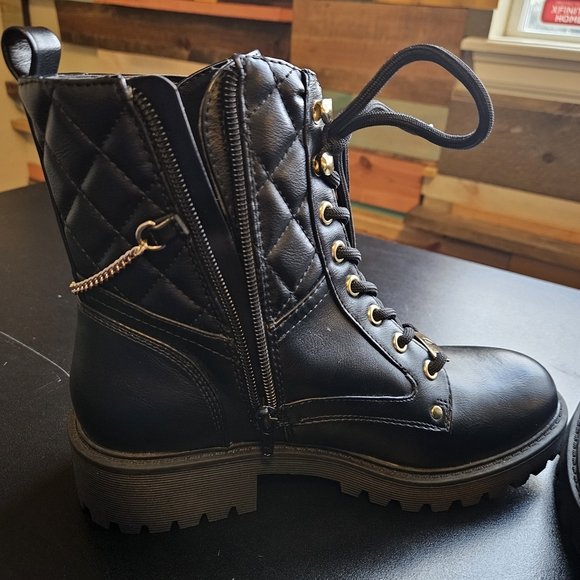 GBG Los Angeles Black Quilted Combat Boots - Picture 4 of 6